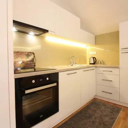 Royal Old Town Apartman